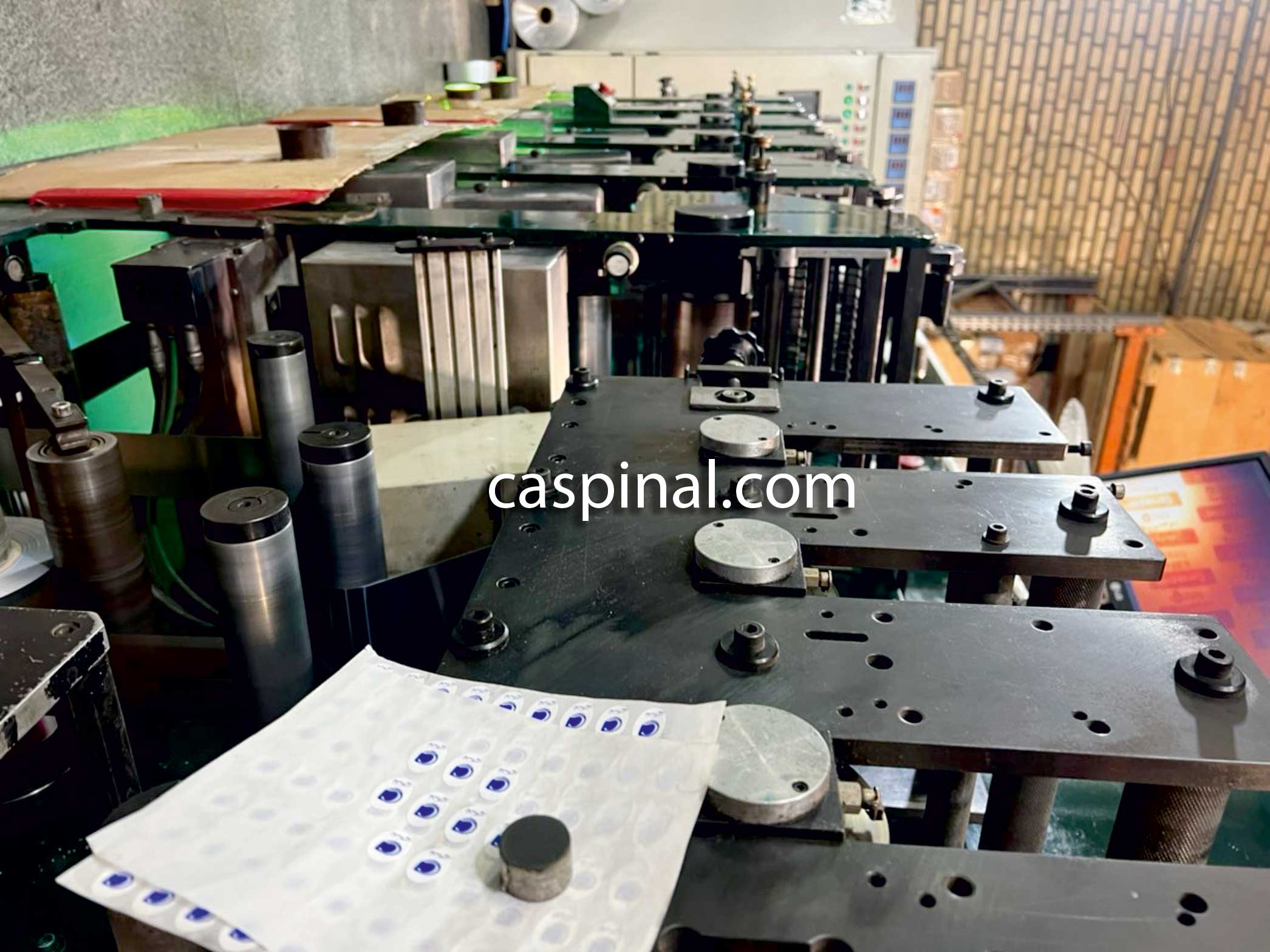 دستگاه چاپ فلکسو نرو وب اینلاین در لفاف کاسپین